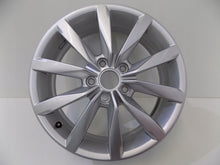 Laden Sie das Bild in den Galerie-Viewer, 1x Alufelge 17 Zoll 6.0" 5x112 48ET Glanz Silber 5G0601025K VW Golf Vii FEL4729699743sp
