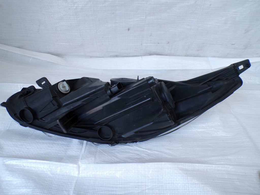 Frontscheinwerfer Ford Fiesta Rechts Scheinwerfer Headlight SCH9100718010yx