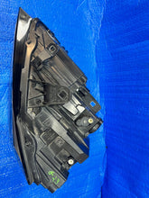 Laden Sie das Bild in den Galerie-Viewer, Frontscheinwerfer Audi Q2 81A941035 Links Scheinwerfer Headlight SCH3411847039gp