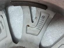 Load image into Gallery viewer, 1x Alufelge 15 Zoll 5.0" 4x100 39ET Glanz Graphit 42611-0DA50 Toyota Yaris FEL3083639471xs
