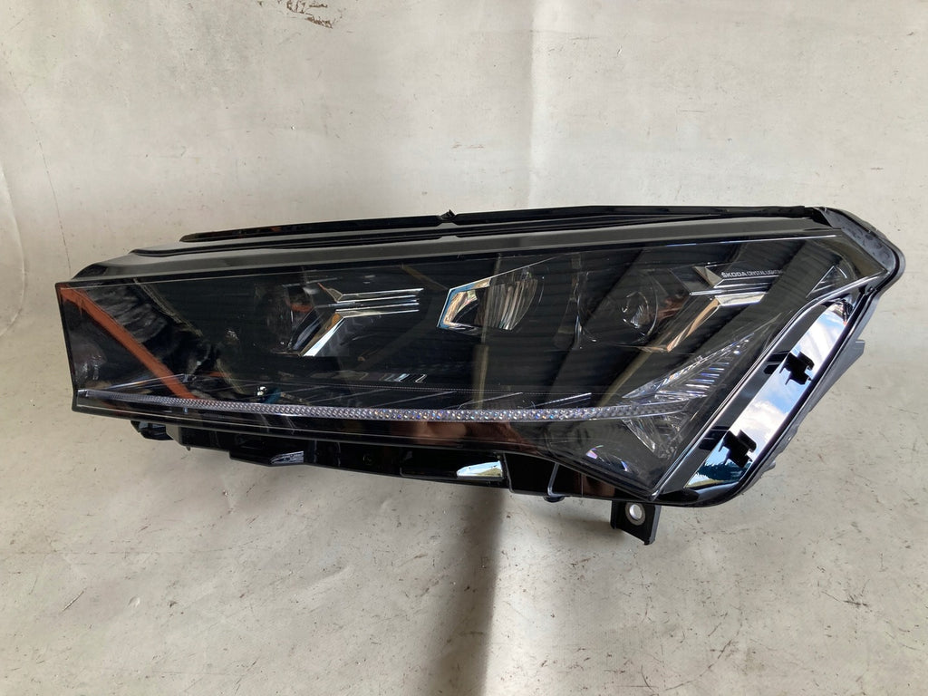 Frontscheinwerfer Skoda Enyaq 5LB941015A Full LED Links Scheinwerfer Headlight