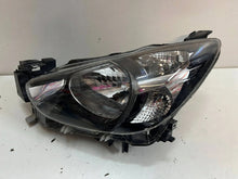 Load image into Gallery viewer, Frontscheinwerfer Mazda 2 DB5J51040 Links Scheinwerfer Headlight