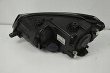 Load image into Gallery viewer, Frontscheinwerfer VW Caddy IV 2K1941016B Rechts Scheinwerfer Headlight SCH7679961038fw