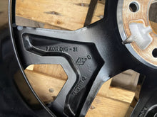 Laden Sie das Bild in den Galerie-Viewer, 1x Alufelge 19 Zoll 5x114.3 403009867R Renault Rim Wheel FEL1133989121dv