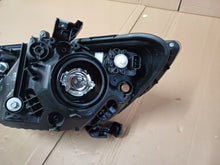 Laden Sie das Bild in den Galerie-Viewer, Frontscheinwerfer Honda Jazz IV FALSE Scheinwerfer Headlight SCH7169002959ap