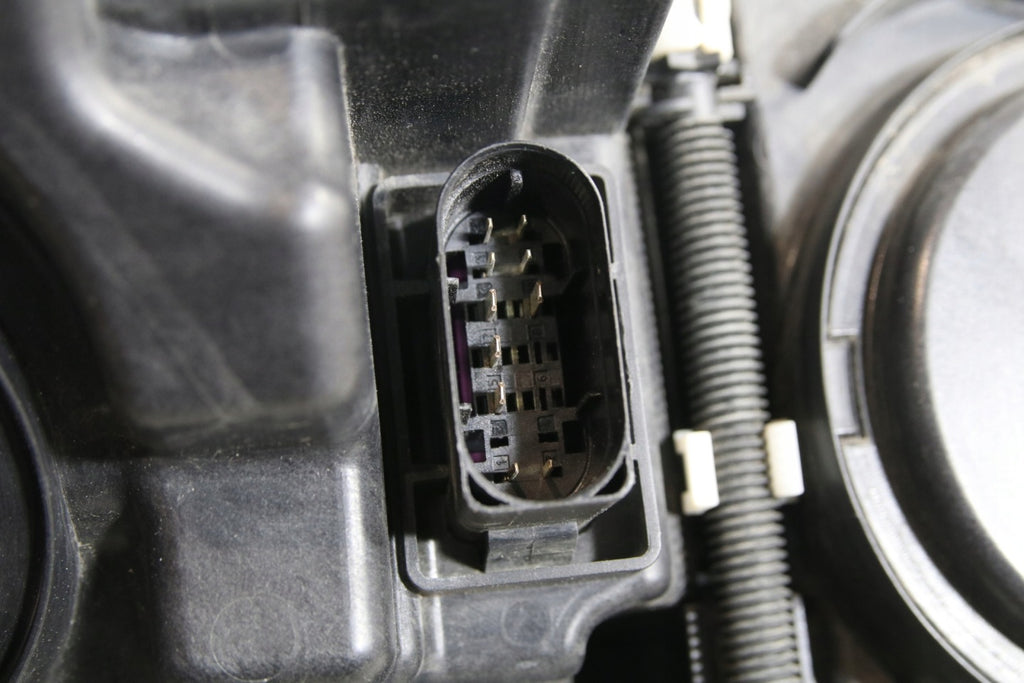 Frontscheinwerfer Mercedes-Benz 886283293 A2139060110 LED Links Headlight SCH1134811778vv