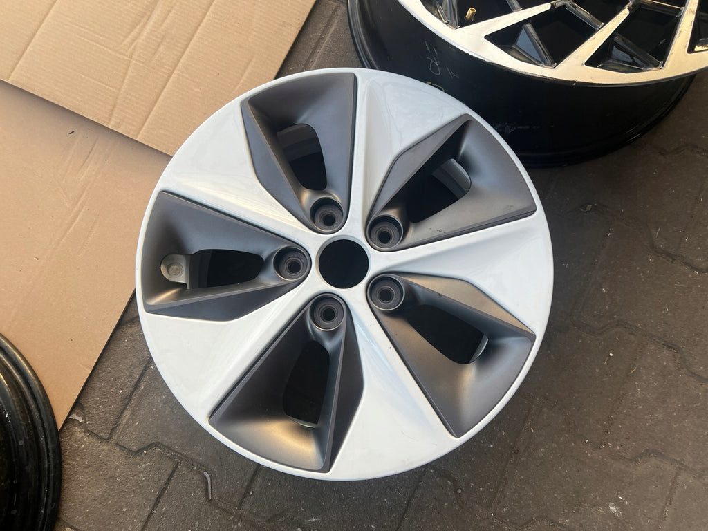 1x Alufelge 16 Zoll 6.5" 5x114.3 Glanz 52910-G7200 Hyundai Ioniq Rim Wheel