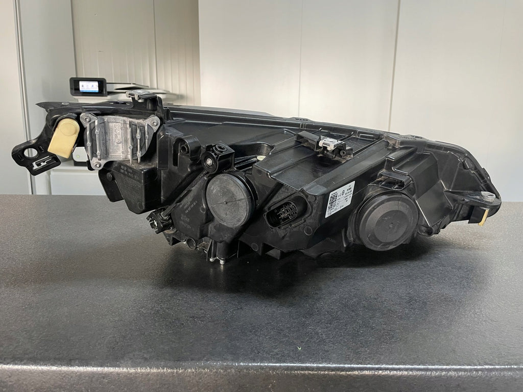 Frontscheinwerfer VW Golf VIII 5H1941006 5H1941005 LED Rechts oder Links SCH6272057690eb