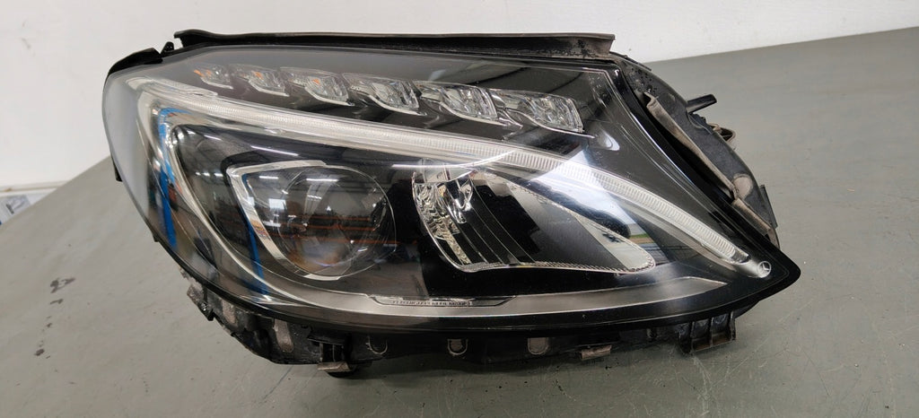 Frontscheinwerfer Mercedes-Benz W205 A2059062604 LED Rechts Headlight SCH8277091713kr