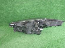Load image into Gallery viewer, Frontscheinwerfer Toyota Yaris LED Rechts Scheinwerfer Headlight