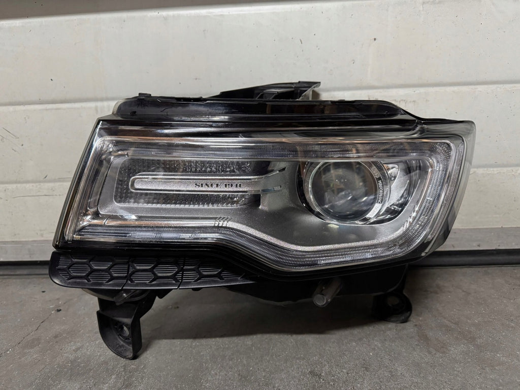 Frontscheinwerfer Jeep Grand Cherokee Wk2 68111034AE Ein Satz Headlight SCH1120026841tk