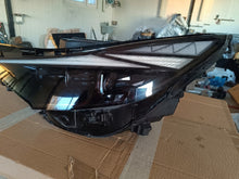 Load image into Gallery viewer, Frontscheinwerfer Hyundai Elantra VII 92101AA000 202292101-AA LED Links