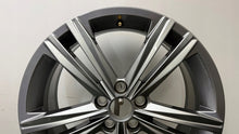 Laden Sie das Bild in den Galerie-Viewer, 1x Alufelge 17 Zoll 6.5" 5x100 39ET Glanz Grau 2GM601025G VW Rim Wheel FEL6072366782ez