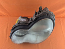 Laden Sie das Bild in den Galerie-Viewer, Frontscheinwerfer Mercedes-Benz W203 A2038201161 0301166271 Ein Satz Headlight SCH7581916459qh