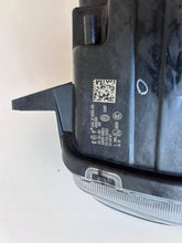 Laden Sie das Bild in den Galerie-Viewer, Frontscheinwerfer VW Taigo 2G7941662 Rechts Scheinwerfer Headlight SCH9723004351ly