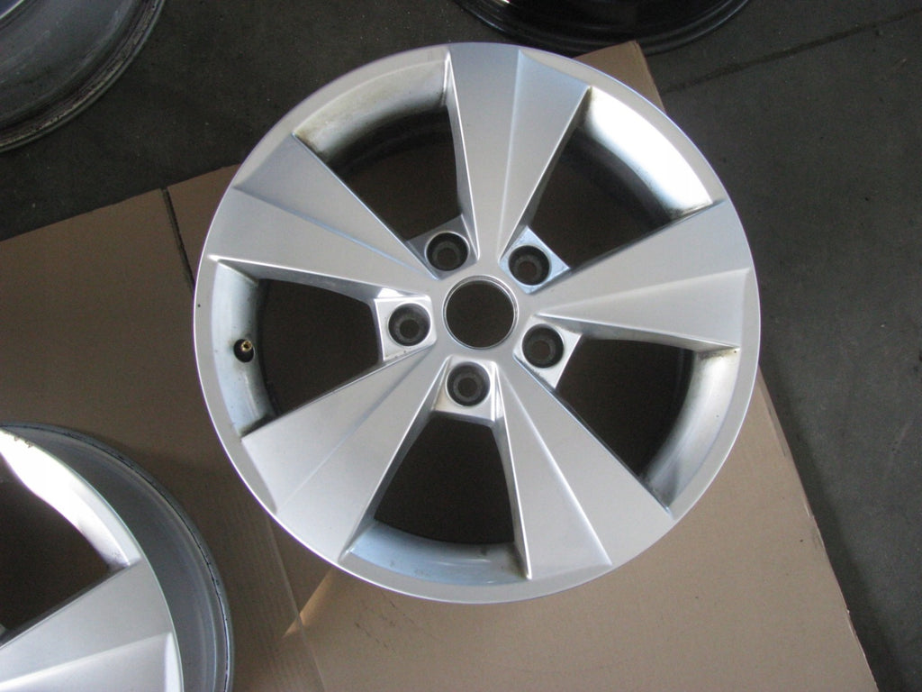 1x Alufelge 16 Zoll 6.5" 5x112 46ET Glanz Silber 5E3601025AA Skoda I Rim Wheel FEL8187439523vg
