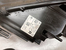 Laden Sie das Bild in den Galerie-Viewer, Frontscheinwerfer VW Touran 5TB941036B LED Rechts Scheinwerfer Headlight
