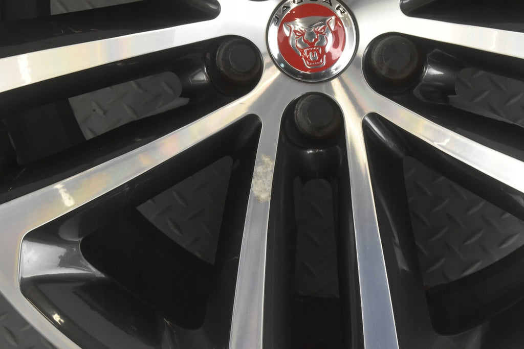 1x Alufelge 19 Zoll 8.5" 5x108 45ET HK8M-1007-NA Jaguar F-Pace X761 Rim Wheel