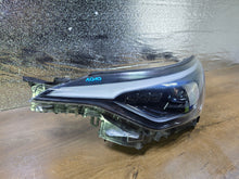 Load image into Gallery viewer, Frontscheinwerfer Toyota Chr 81150-YP281-00 Links Scheinwerfer Headlight SCH9506107676ms