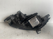 Laden Sie das Bild in den Galerie-Viewer, Frontscheinwerfer Renault Scenic 260105243R LED Rechts Scheinwerfer Headlight SCH9979818748hp