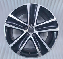 Laden Sie das Bild in den Galerie-Viewer, 1x Alufelge 17 Zoll 7.5" 5x100 38ET Glanz Schwarz 6R0601025AH VW Polo 6r FEL3186150829it