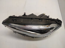Laden Sie das Bild in den Galerie-Viewer, Frontscheinwerfer Mercedes-Benz W247 A2479064906 Ein Stück (Rechts oder Links) SCH9393405216go