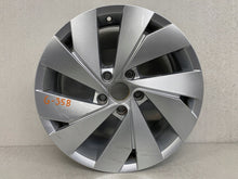 Load image into Gallery viewer, 1x Alufelge 17 Zoll 7.5" 5x112 51ET Glanz Silber 5H0601025C VW Golf Viii FEL1419163574zr