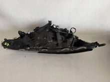 Laden Sie das Bild in den Galerie-Viewer, Frontscheinwerfer Toyota 744NAWY21W Links Scheinwerfer Headlight SCH3761151631jy