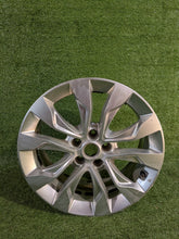 Load image into Gallery viewer, 1x Alufelge 16 Zoll 6.5" 5x98 39ET Glanz Silber 52081933 Fiat Tipo Rim Wheel FEL6738343300ti