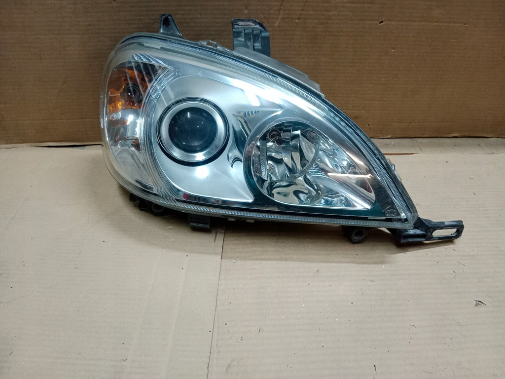 Frontscheinwerfer Mercedes-Benz W163 1638200749 Ein Stück (Rechts oder Links)