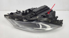 Laden Sie das Bild in den Galerie-Viewer, Frontscheinwerfer Mercedes-Benz Cla A1178201661 Xenon Rechts Headlight SCH8364195657ds
