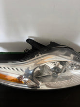 Load image into Gallery viewer, Frontscheinwerfer 7S71-13D155-AL 7S71-13D154- Xenon Ein Satz Headlight