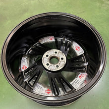 Laden Sie das Bild in den Galerie-Viewer, 1x Alufelge 18 Zoll 7.0" 5x100 39ET Glanz Schwarz 2GM601025H Vw Rim Wheel FEL3144119962nu