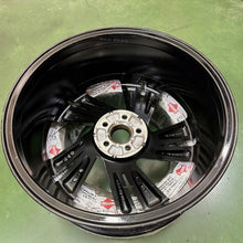 Laden Sie das Bild in den Galerie-Viewer, 1x Alufelge 18 Zoll 7.0" 5x100 39ET 2GM601025H VW Rim Wheel FEL3144119962nu