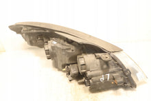 Laden Sie das Bild in den Galerie-Viewer, Frontscheinwerfer Kia Ceed Hatchback 92101-1H000 Ein Stück (Rechts oder Links)