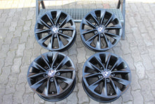Laden Sie das Bild in den Galerie-Viewer, 4x Alufelge 18 Zoll 8.0" 5x120 43ET Glanz Silber 6787578 BMW F26 X3 F25 FEL4522719632cd