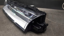 Laden Sie das Bild in den Galerie-Viewer, Frontscheinwerfer VW Transporter 12030201230R Rechts Scheinwerfer Headlight SCH9246235511nb