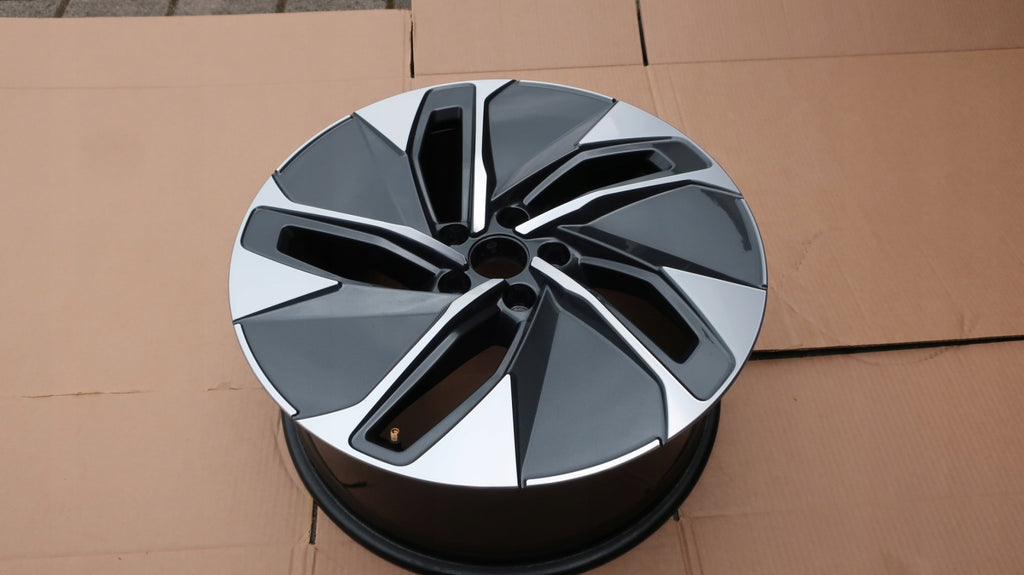 1x Alufelge 19 Zoll 8.0" 5x112 45ET Glanz Grau 11A601025M Mg I Rim Wheel FEL7250497526zl