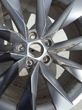 Laden Sie das Bild in den Galerie-Viewer, 1x Alufelge 19 Zoll 8.0&quot; 5x112 45ET 5LA601025 Skoda Enyaq Rim Wheel