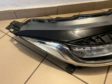 Load image into Gallery viewer, Frontscheinwerfer Honda Hrv Full LED Rechts Scheinwerfer Headlight