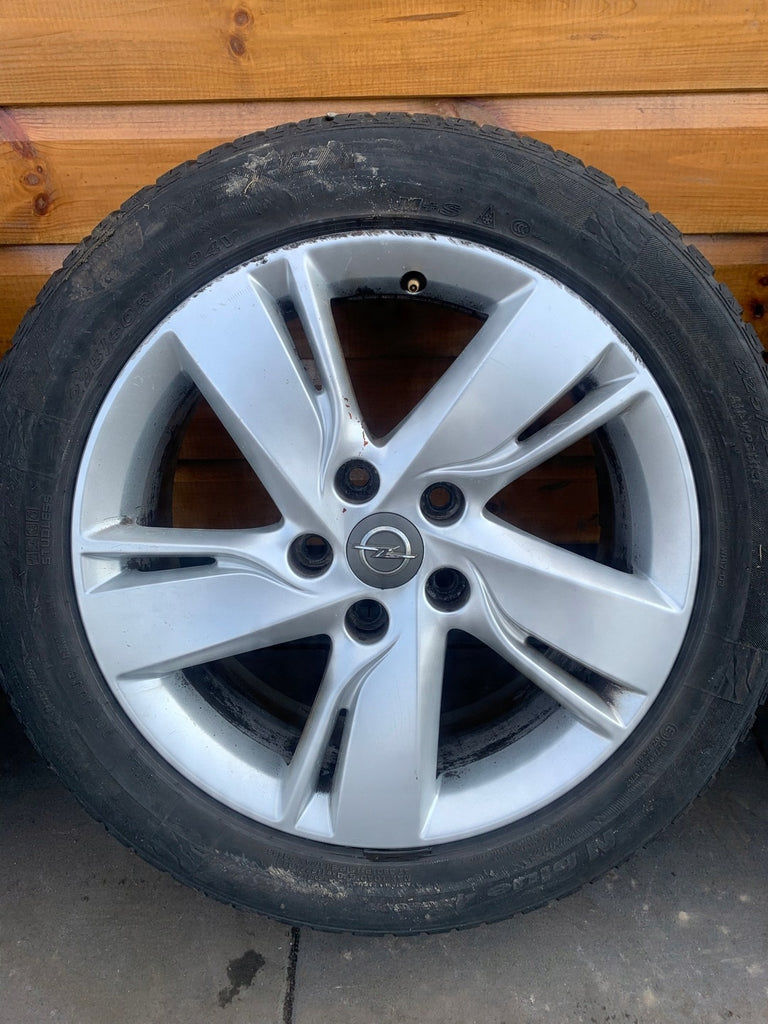 1x Alufelge 17 Zoll 7.0" 5x115 44ET Opel Astra J Rim Wheel