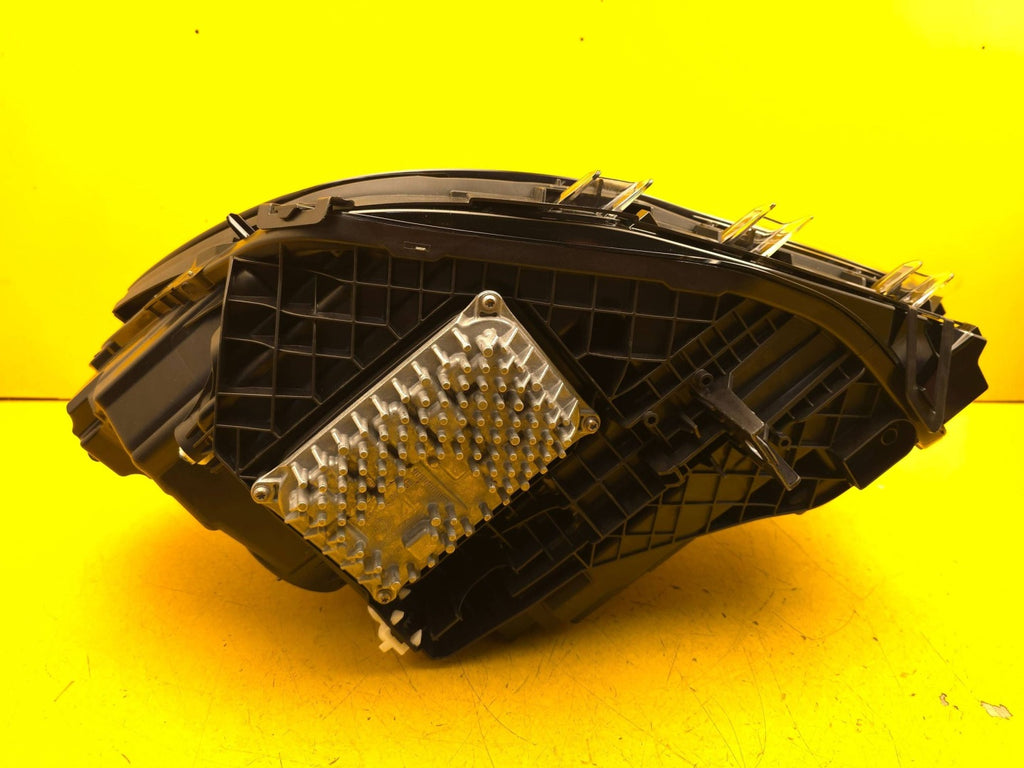Frontscheinwerfer Mercedes-Benz W247 A2479064204 LED Rechts Headlight SCH8154502979pu