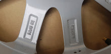 Load image into Gallery viewer, 1x Alufelge 15 Zoll 6.0&quot; 5x100 43ET 576605 VW Rim Wheel