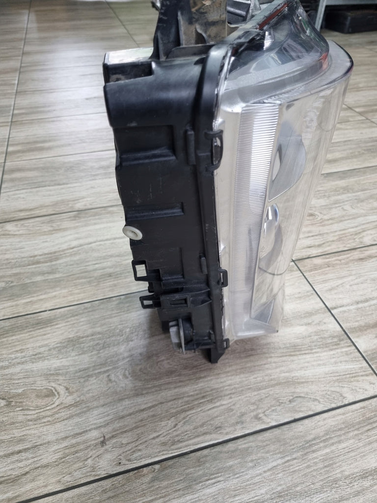 Frontscheinwerfer Volvo 21221137 Xenon Rechts Scheinwerfer Headlight SCH5025713668iy