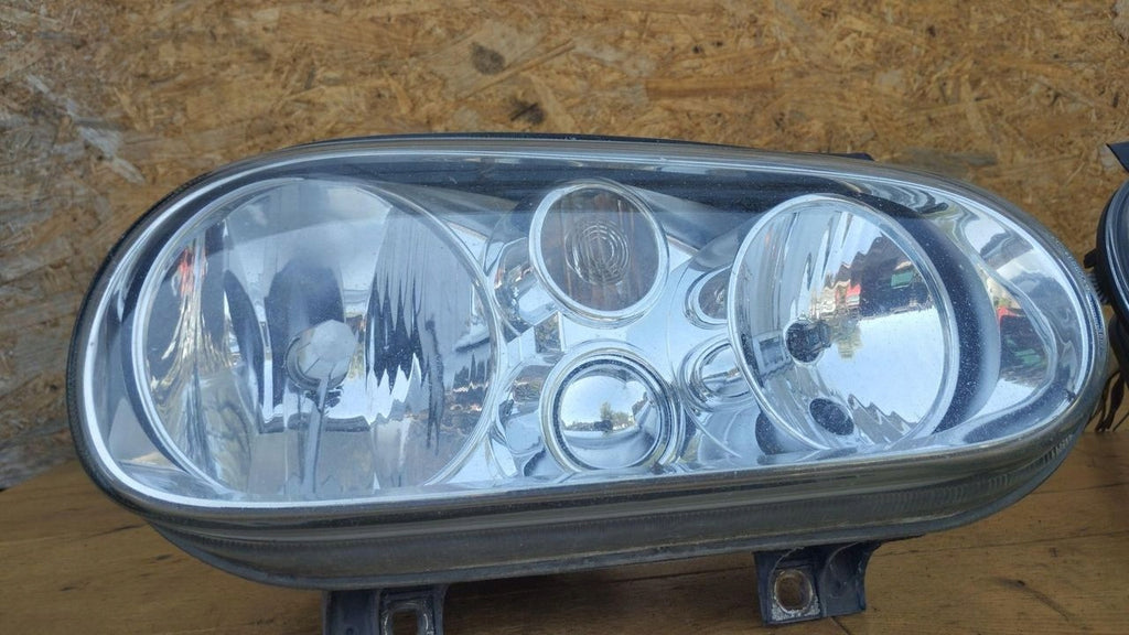 Frontscheinwerfer VW Golf IV Ein Satz Scheinwerfer Headlight SCH3699225793rp