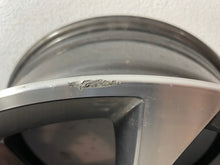 Laden Sie das Bild in den Galerie-Viewer, 1x Alufelge 18 Zoll 7.5" 5x112 52ET A4474015300 Mercedes-Benz Vito W447 FEL2614688584yk
