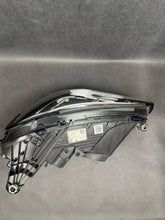 Laden Sie das Bild in den Galerie-Viewer, Frontscheinwerfer Mercedes-Benz W213 A2139064510 Links Scheinwerfer Headlight SCH7825432796lo