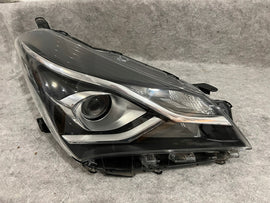 Frontscheinwerfer Toyota Yaris LED Rechts Scheinwerfer Headlight