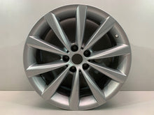 Load image into Gallery viewer, 1x Alufelge 18 Zoll 8.0" 5x112 30ET Glanz Silber 6867338 BMW G31 G30 Rim Wheel FEL6046576149bg