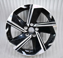 Laden Sie das Bild in den Galerie-Viewer, 1x Alufelge 18 Zoll 7.0&quot; 5x114.3 38ET 4250G472 Mitsubishi Eclipse Cross